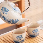 White porcelain six-cup teapot set with iron handle (lotus pattern)